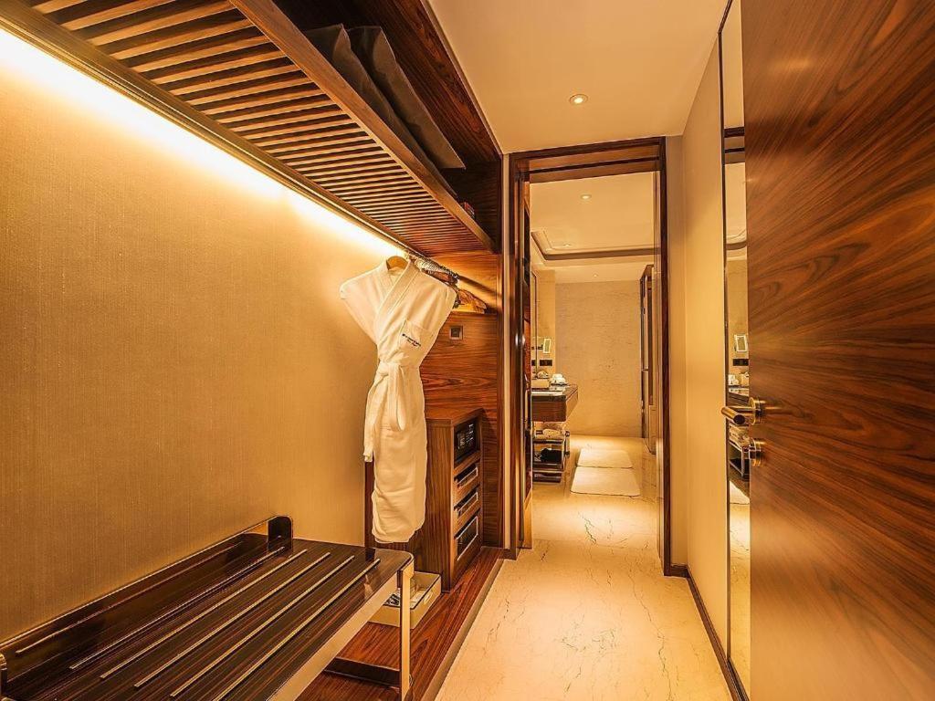 Hotel Wyndham Grand Plaza Royale Huayu Chongqing Exterior foto